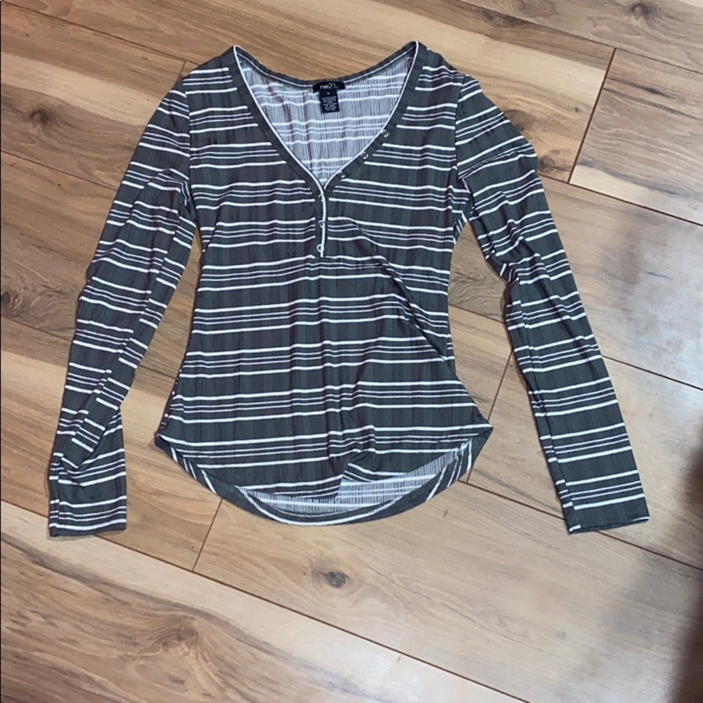 A long sleeve shirt